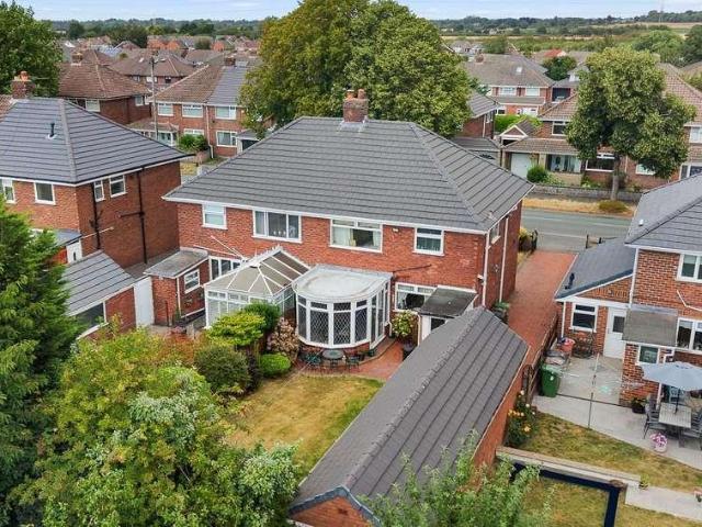 3 bed house for sale