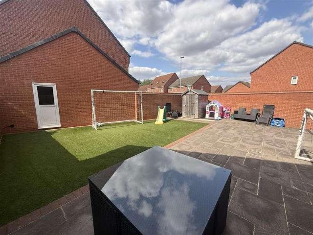 3 bed house for sale
