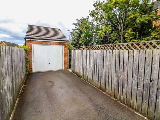 3 bed house for sale