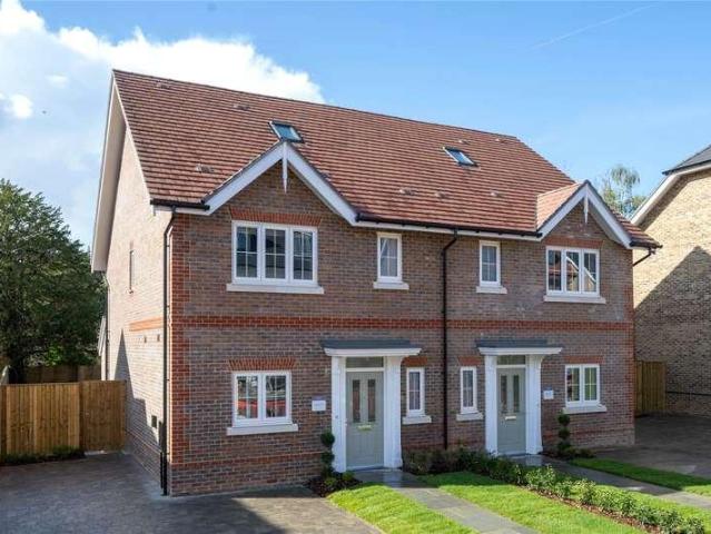 3 bed house for sale