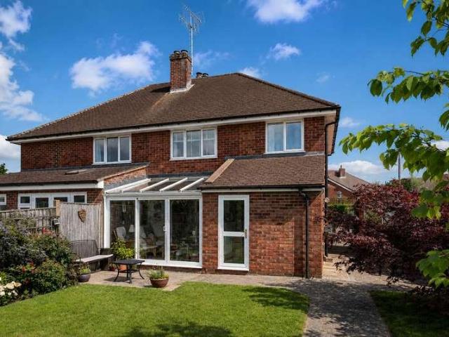 3 bed house for sale
