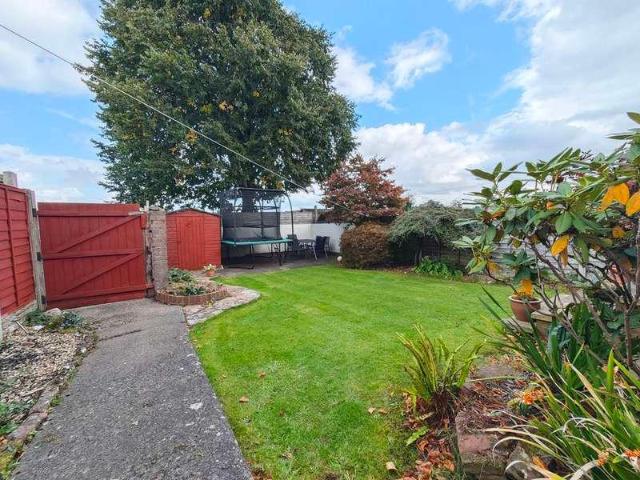 3 bed house for sale
