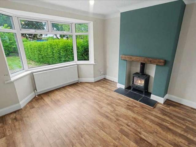 3 bed house for sale