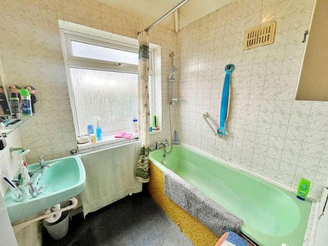3 bed house for sale