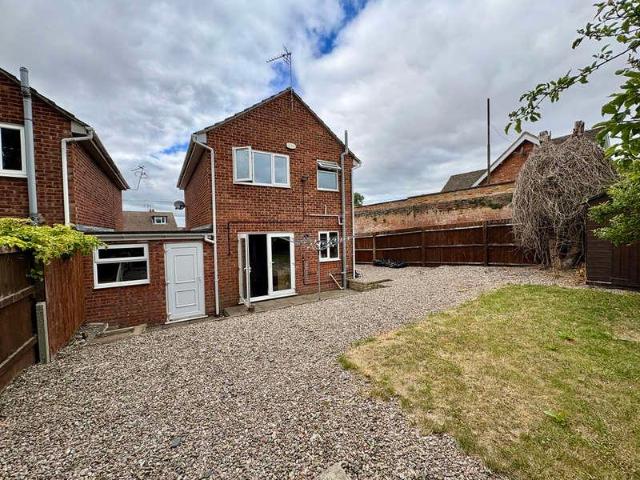 3 bed house for sale