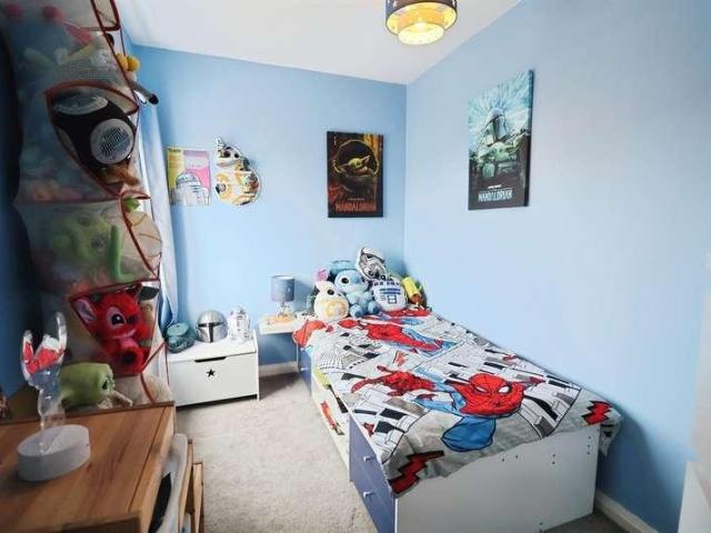 3 bed house for sale