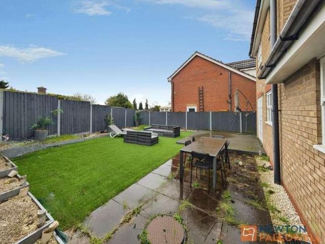 3 bed house for sale
