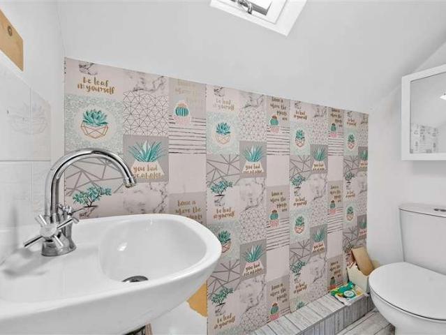 3 bed house for sale