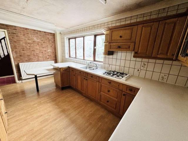 3 bed house for sale