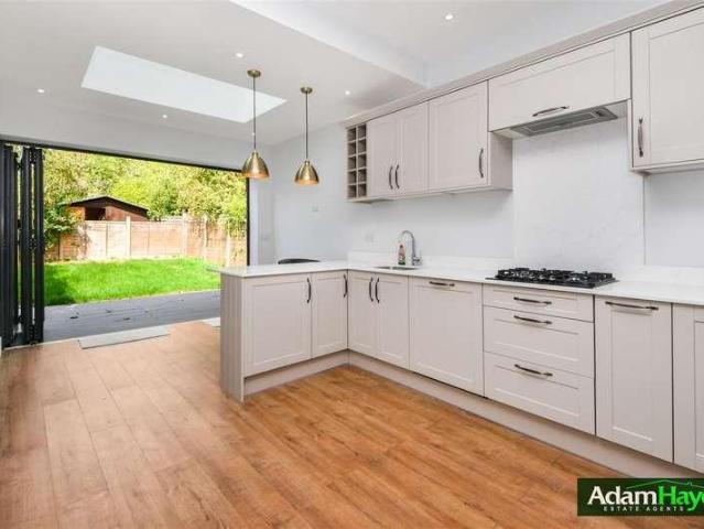 3 bed house for sale