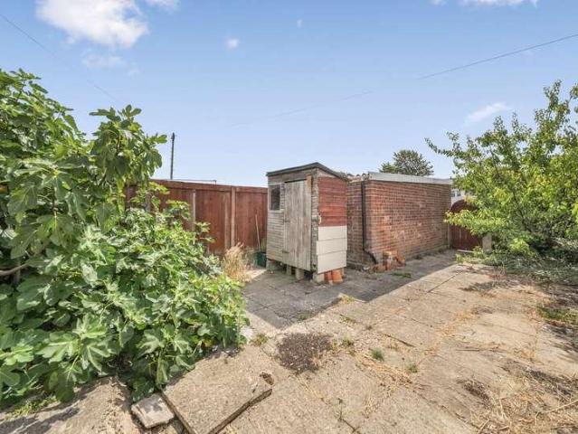 3 bed house for sale