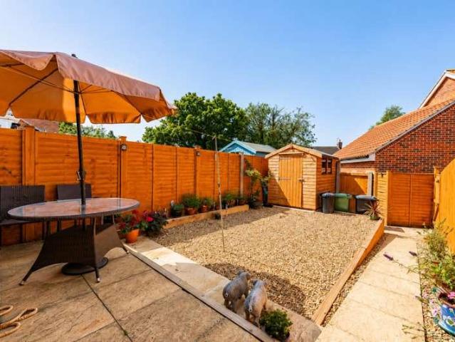 3 bed house for sale