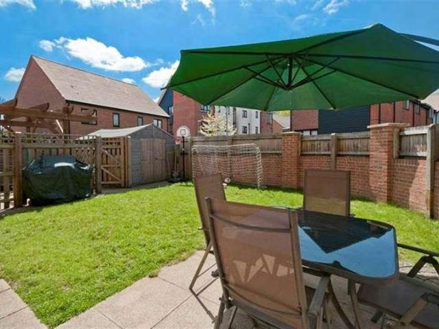 3 bed house for sale