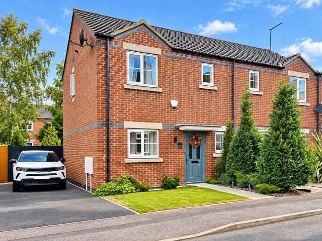 3 bed house for sale