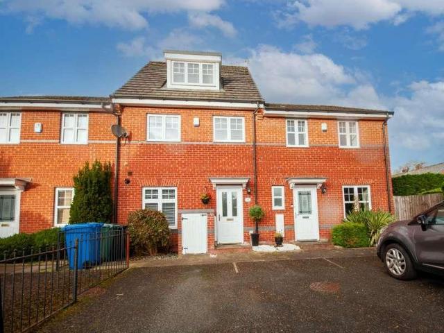 3 bed house for sale