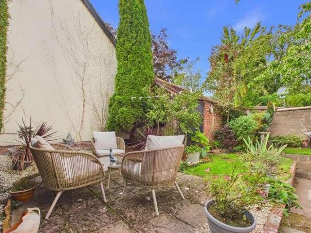 3 bed house for sale