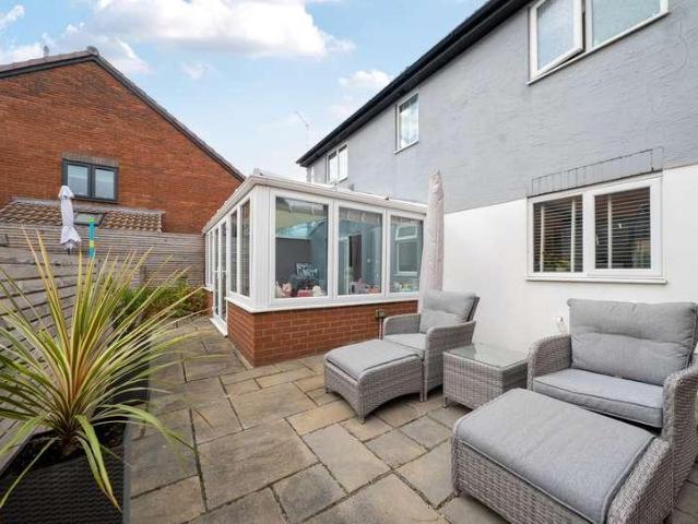3 bed house for sale