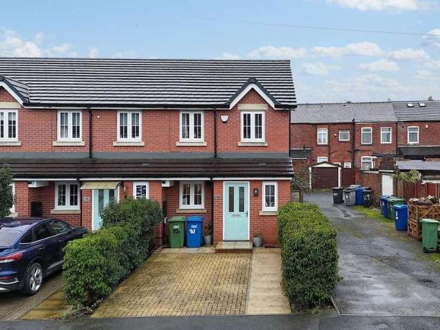 3 bed house for sale