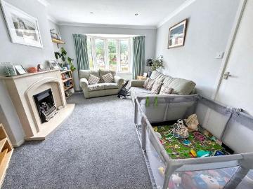 3 bed house for sale