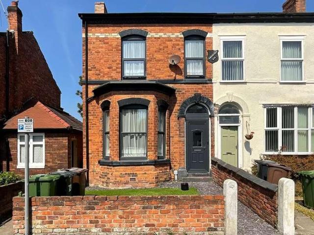 3 bed house for sale