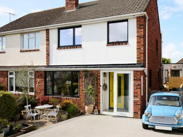 3 bed house for sale