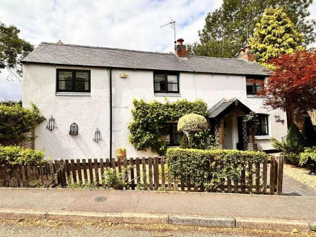 3 bed house for sale