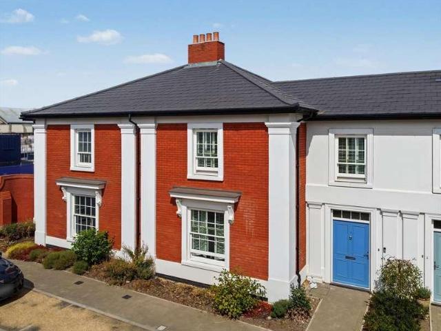 3 bed house for sale