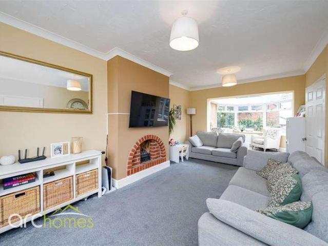 3 bed house for sale
