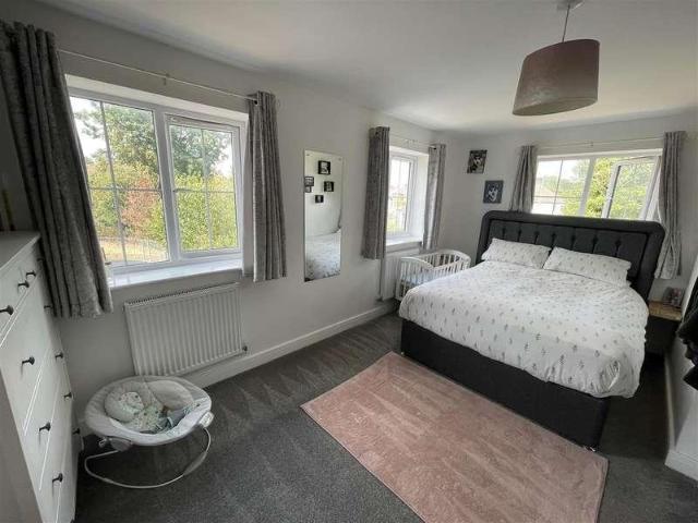 3 bed house for sale