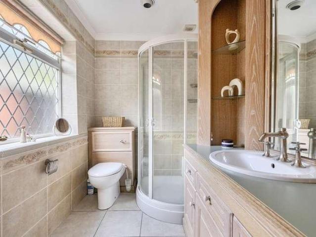 3 bed house for sale