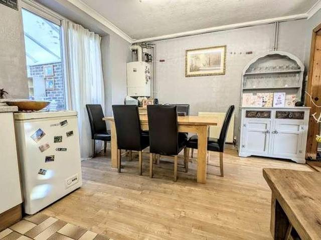 3 bed house for sale