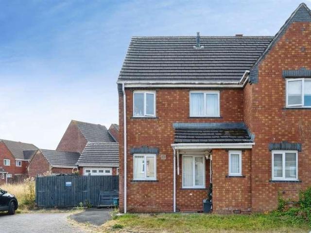 3 bed house for sale