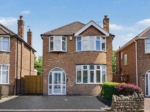 3 bed house for sale