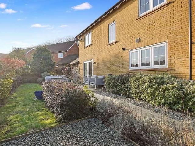 3 bed house for sale