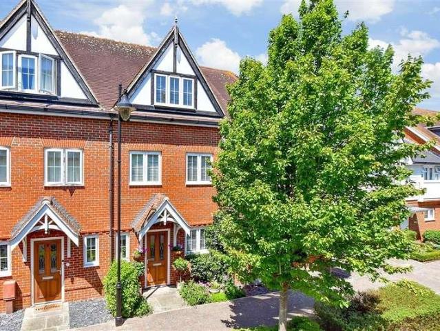 3 bed house for sale