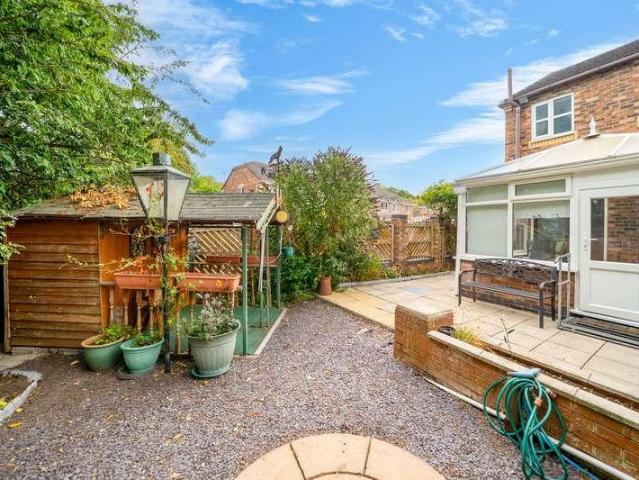 3 bed house for sale