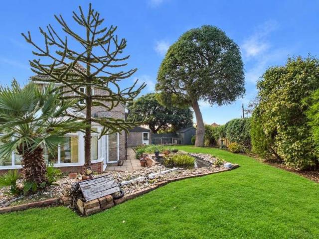 3 bed house for sale