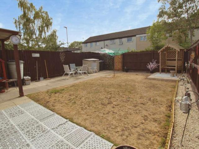 3 bed house for sale