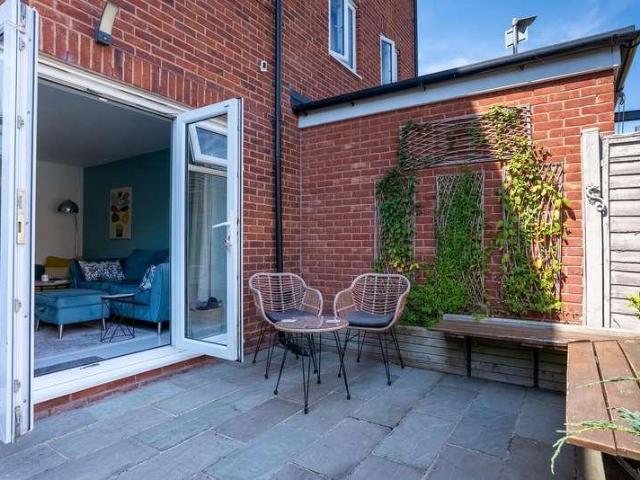3 bed house for sale
