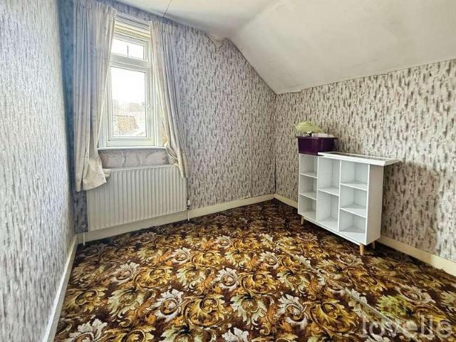 3 bed house for sale
