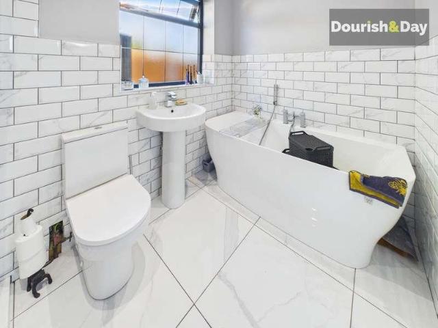3 bed house for sale