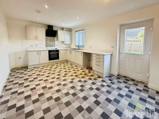 3 bed house for sale