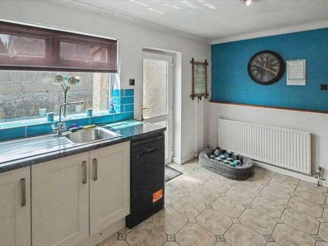 3 bed house for sale