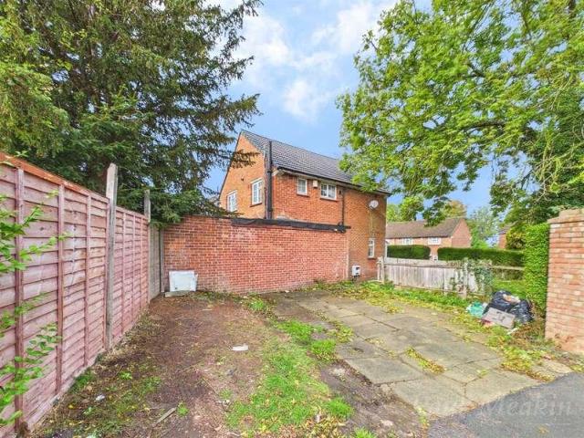 3 bed house for sale