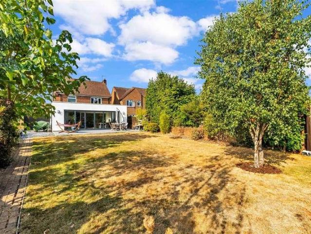 3 bed house for sale