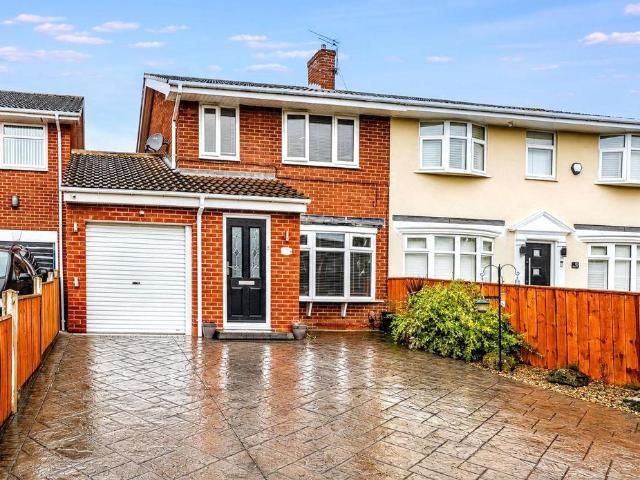 3 bed house for sale