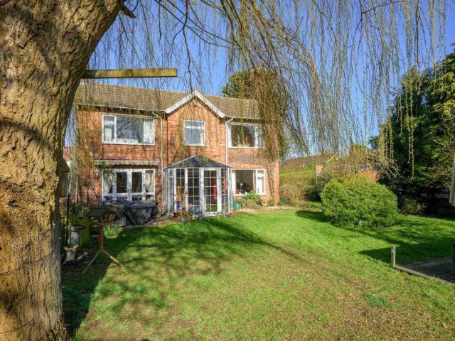 3 bed house for sale