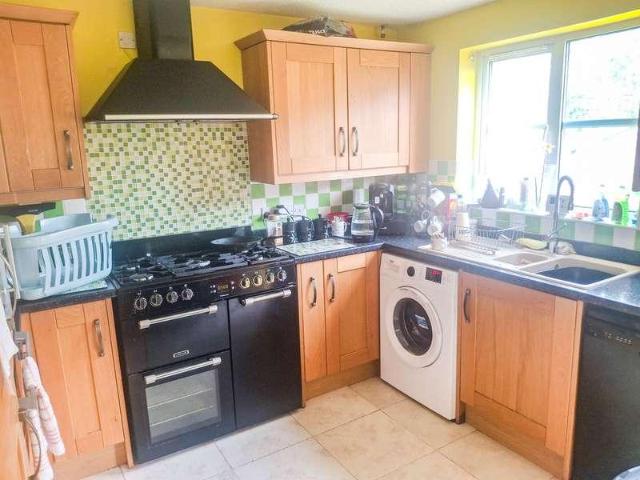 3 bed house for sale