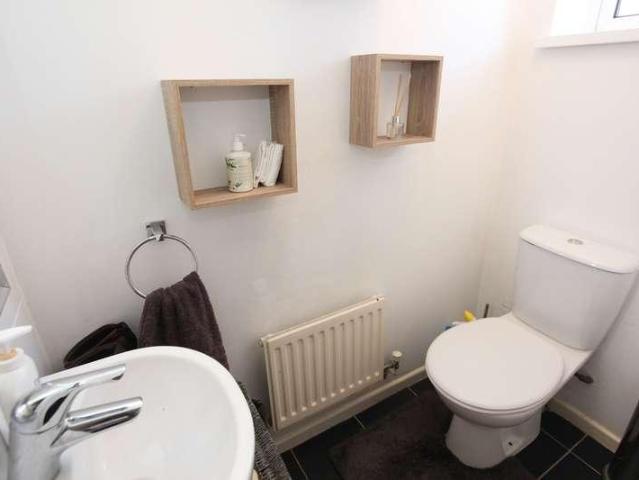 3 bed house for sale