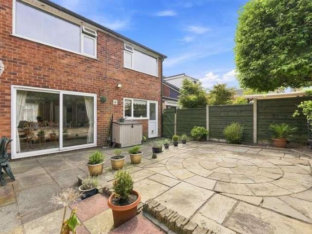3 bed house for sale